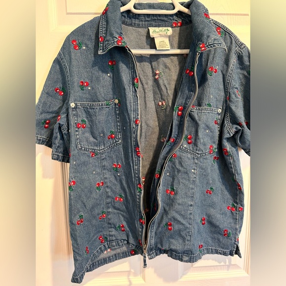Quacker Factory Vintage Cherry/Rhinestone Denim Zipper shirt L EUC - Picture 3 of 8